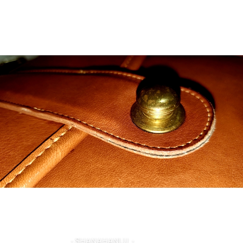 Coach VTG British Tan Leather #5731 RARE Crossbody - Picture 9 of 13